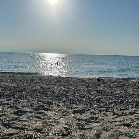 House Beachfront Chalkidiki 莫拉卡里瓦