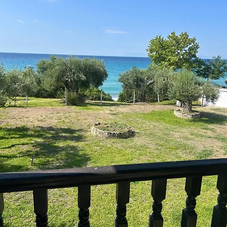 House Beachfront Chalkidiki 公寓